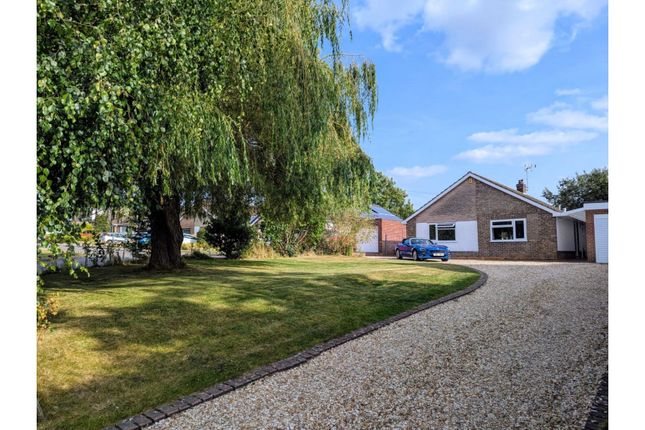 3 bedroom detached bungalow for sale