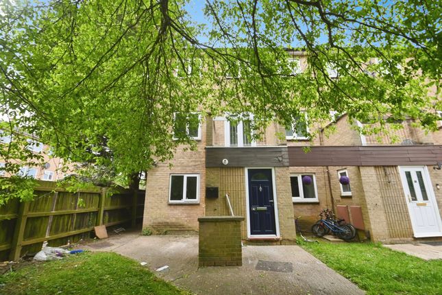 4 bedroom end of terrace house for sale