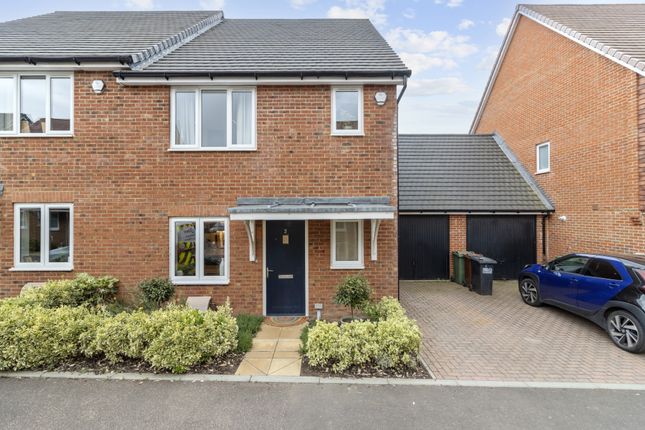 Spring Close, Horam, Heathfield, TN21 3 bed semi