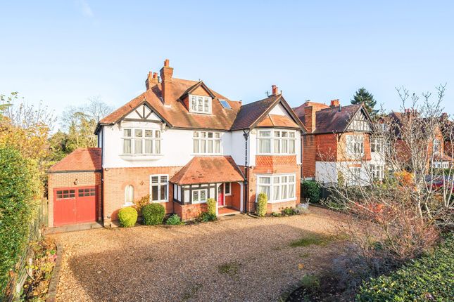 Castle Road, Weybridge, KT13 8 bed detached house for sale