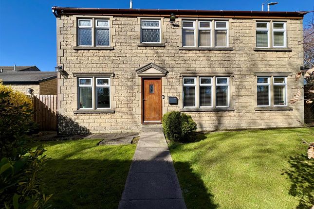 Lower Lane, Gomersal, Cleckheaton 3 bed detached house for sale