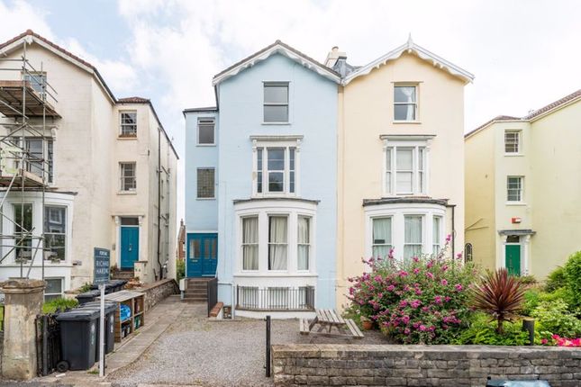 1 bed flat