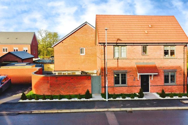 3 bed detached house