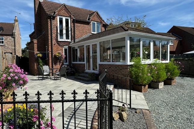 5 bed detached house