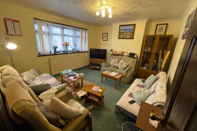 3 bed semi-detached house