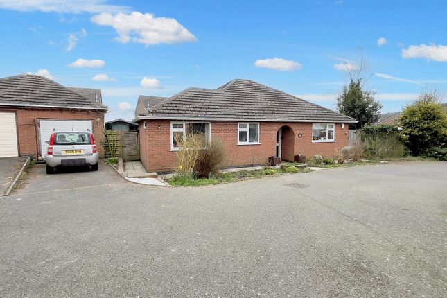 Poplar Avenue, Markfield, LE67 2 bed detached bungalow for sale