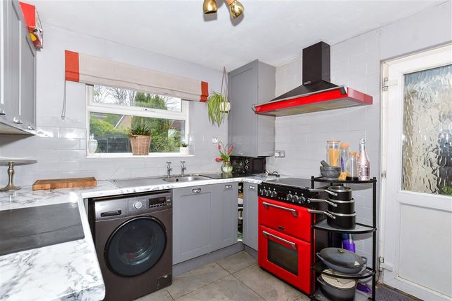 Kennington Close, Maidstone, Kent 3 bed semi