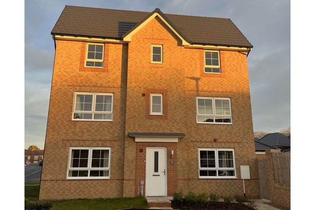3 bed town house
