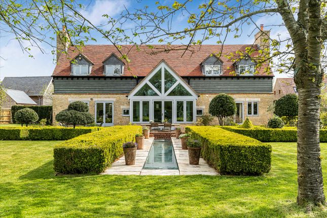 Northmoor, Oxfordshire, OX29. 7 bed detached house for sale