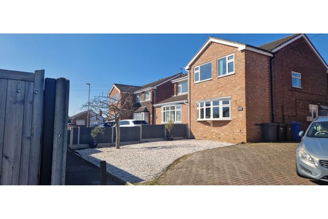 3 bed semi-detached house