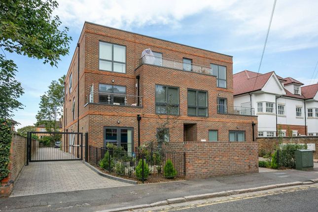 2 bed flat