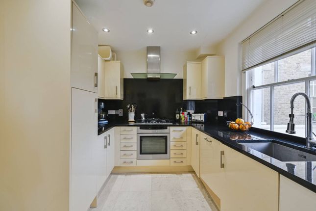 Gloucester Gate, Regent's Park... 3 bed house for sale