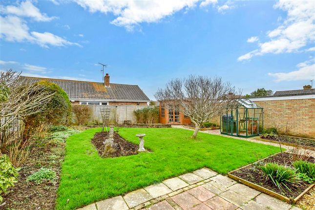 2 bed detached bungalow