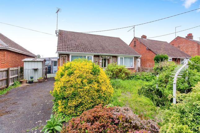 2 bed detached bungalow