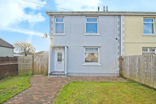 3 bed semi-detached house