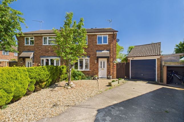 Wordsworth Road, Stowmarket IP14 3 bed semi