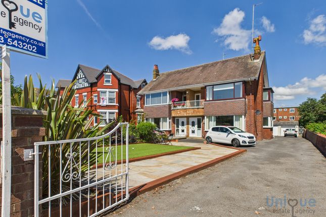 Clifton Drive, Lytham St. Annes... 2 bed flat for sale