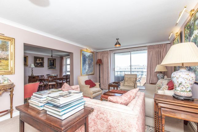 Grand Avenue, Hove, BN3 2NG 4 bed apartment for sale