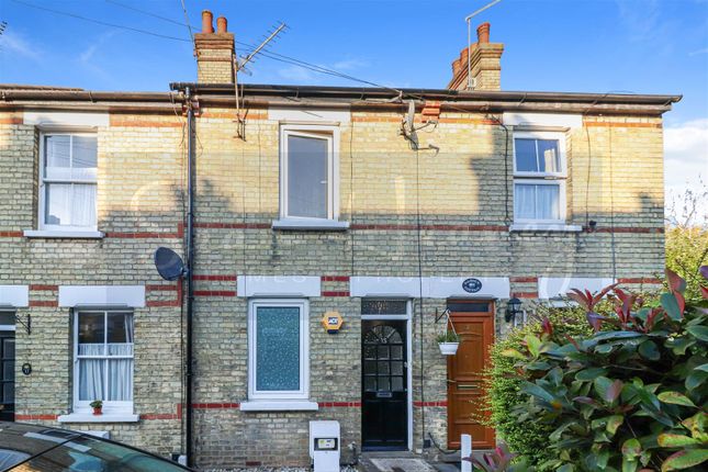 Lucan Road, Barnet EN5 2 bed terraced house for sale