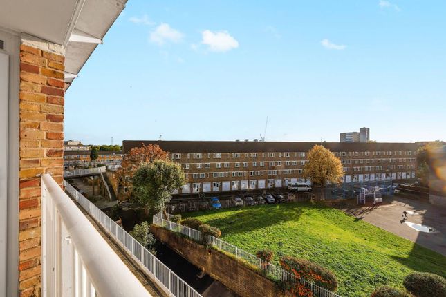 Lucey Way, Bermondsey, London, SE16 5 bed maisonette for sale