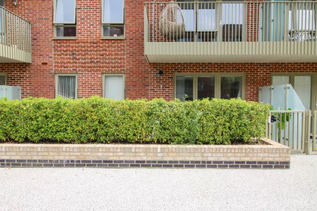 Bevan House, Tom Lake Way 2 bed flat for sale
