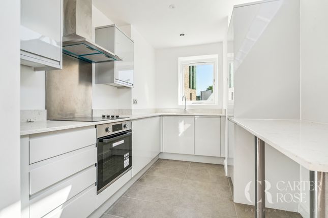 3 bedroom flat for sale