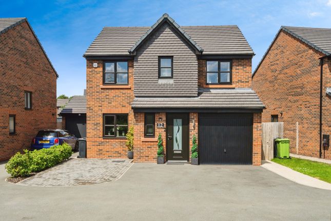 4 bed detached house