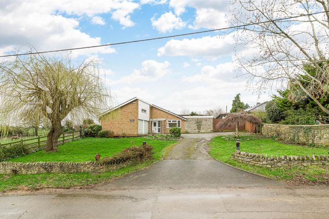 4 bedroom detached bungalow for sale