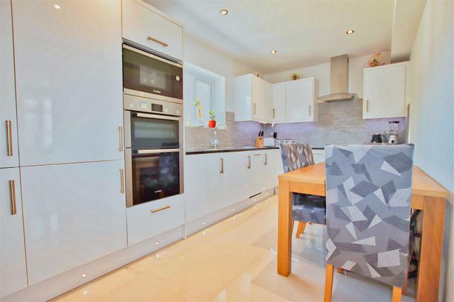 Balmoral Drive, Borehamwood 2 bed end of terrace house for sale
