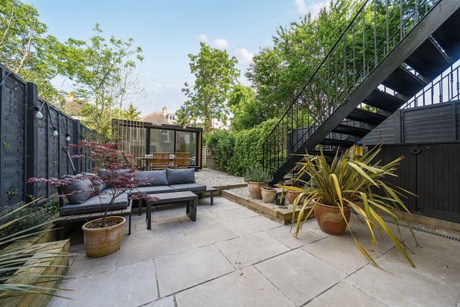 Devonshire Road, Forest Hill, London... 2 bed flat for sale