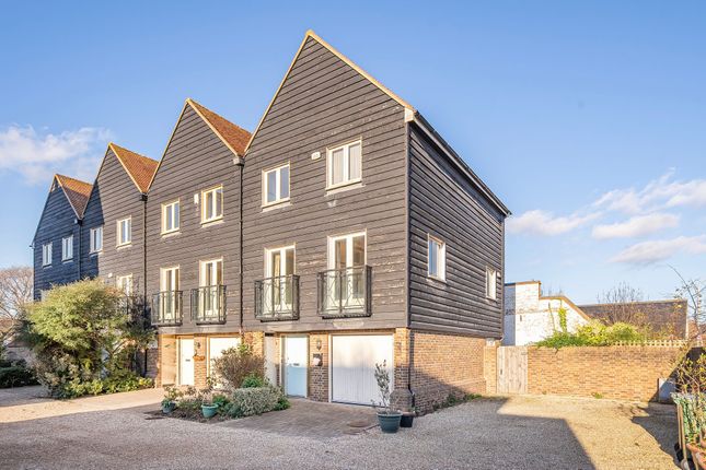 Belvedere Road, Faversham, ME13 3 bed end of terrace house for sale