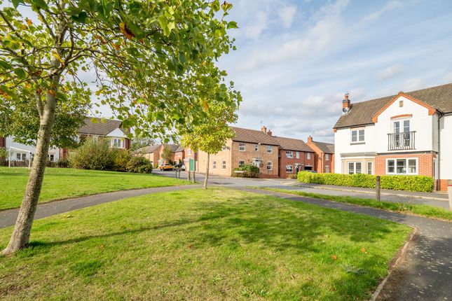 4 bed detached house