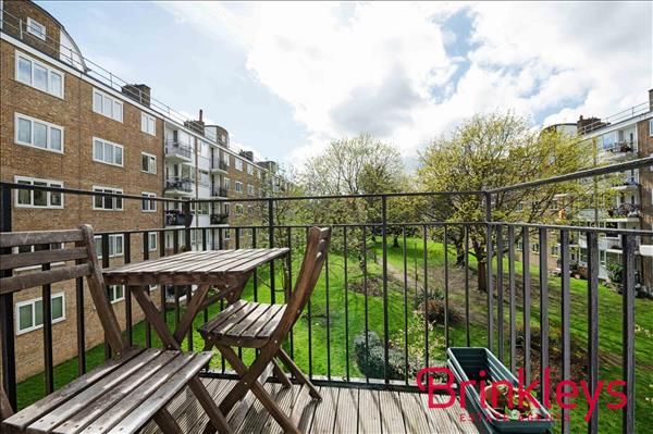 Innes Gardens, Putney, SW15 1 bed apartment for sale