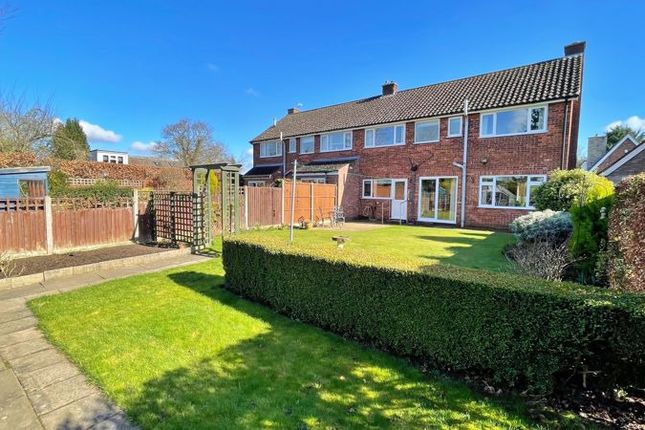4 bedroom semi-detached house for sale