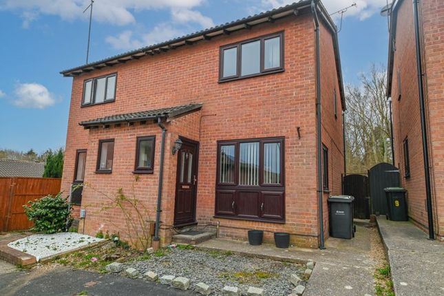 2 bedroom semi-detached house for sale