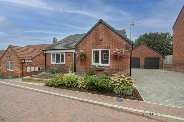 Michaelwood Way, Chesterfield S44 3 bed bungalow for sale