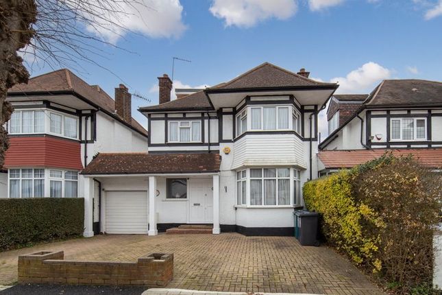 Hillcrest Avenue, Edgware, HA8 4 bed detached house for sale