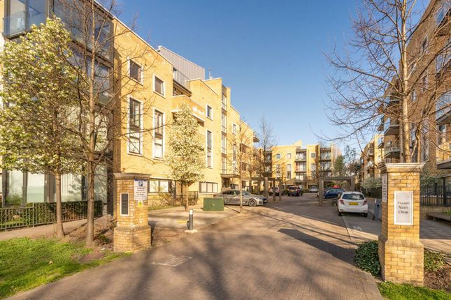 Frazer Nash Close, Isleworth, TW7 3 bed flat for sale