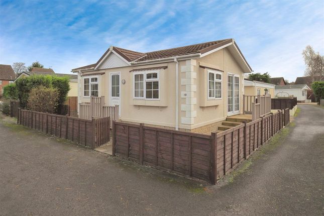 2 bedroom park home for sale