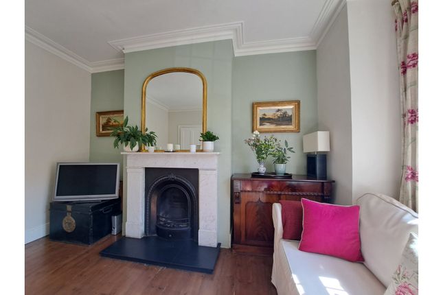 3 bed terraced house