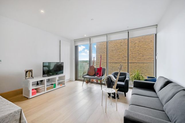 Commodore House, Royal Wharf, E16 1 bed apartment for sale