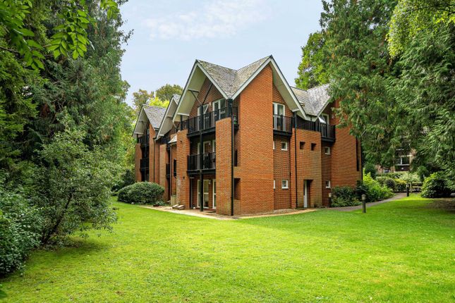 St. Cross Road, Winchester... 3 bed flat for sale