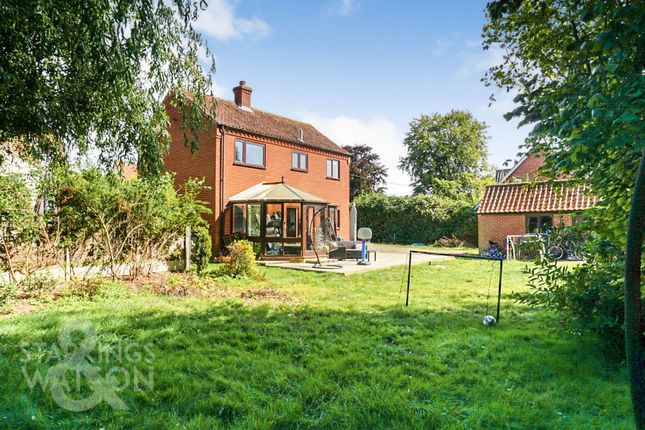 Toprow, Wreningham, Norwich 3 bed detached house for sale