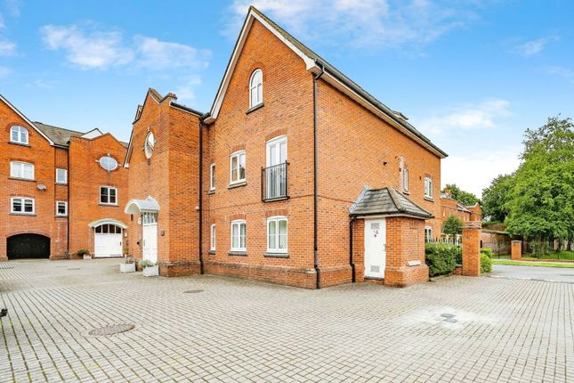 Quayside Walk, Southampton SO40 2 bed apartment for sale