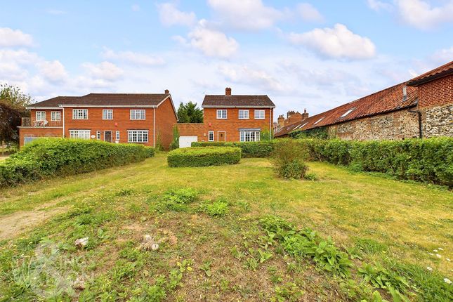 Hellesdon Mill Lane, Hellesdon, Norwich 3 bed detached house for sale