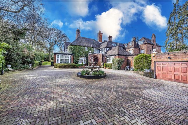 The Bishops Avenue, London, N2 5 bed semi