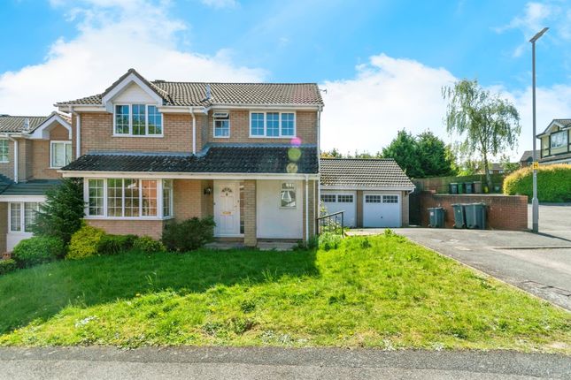 4 bed detached house