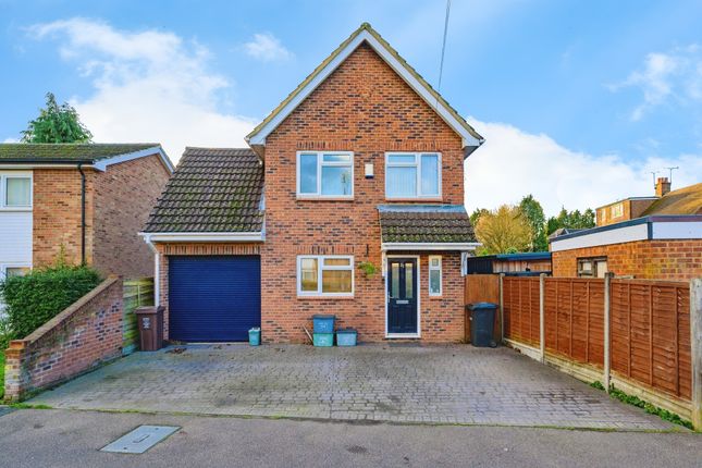 3 bed detached house