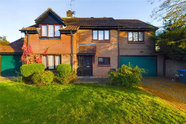 Edinburgh Way, West Sussex RH19 6 bed detached house for sale