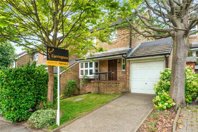 3 bed link detached house